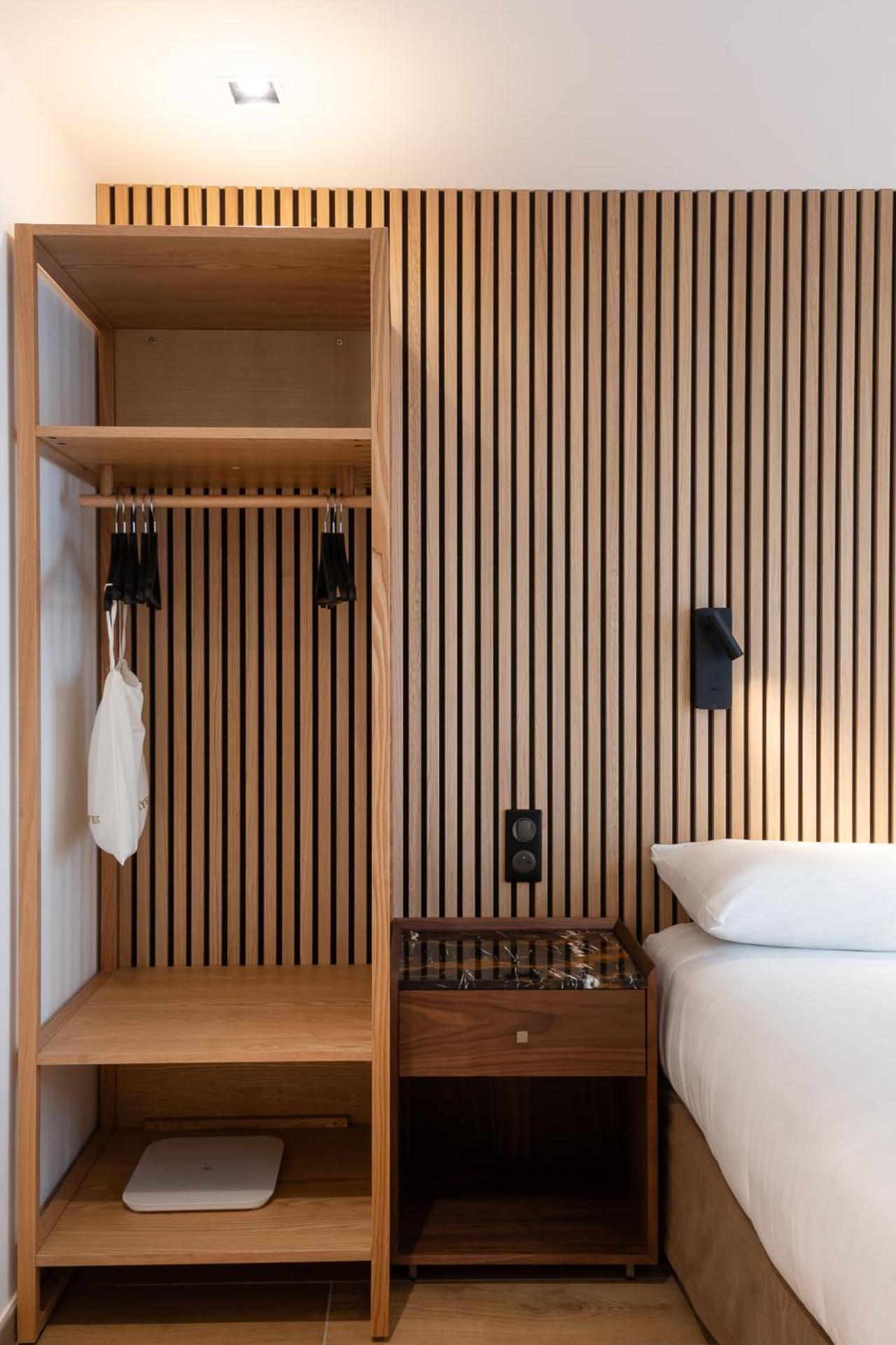 Les Suites Hcr Paris Exteriör bild
