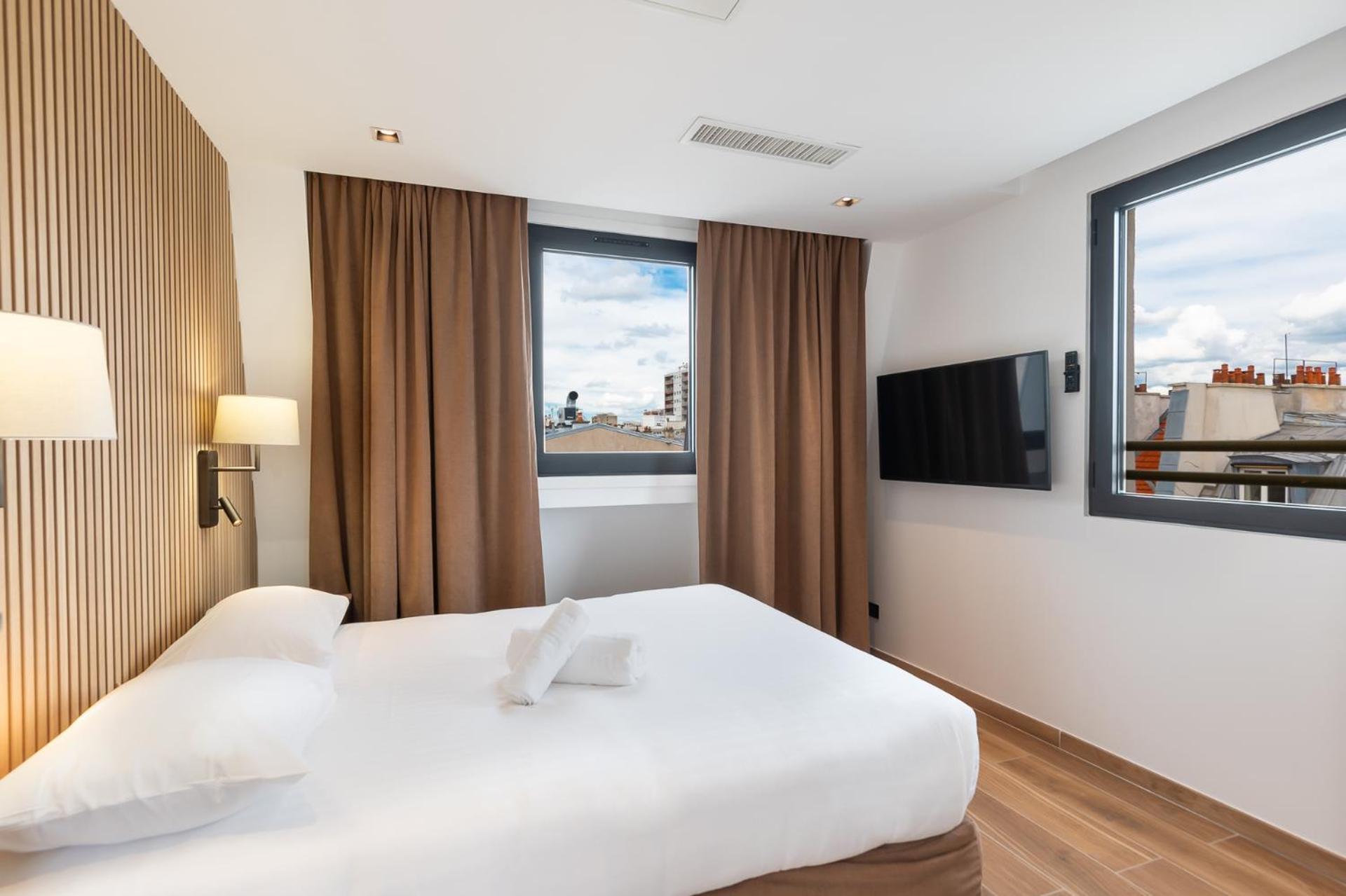 Les Suites Hcr Paris Exteriör bild