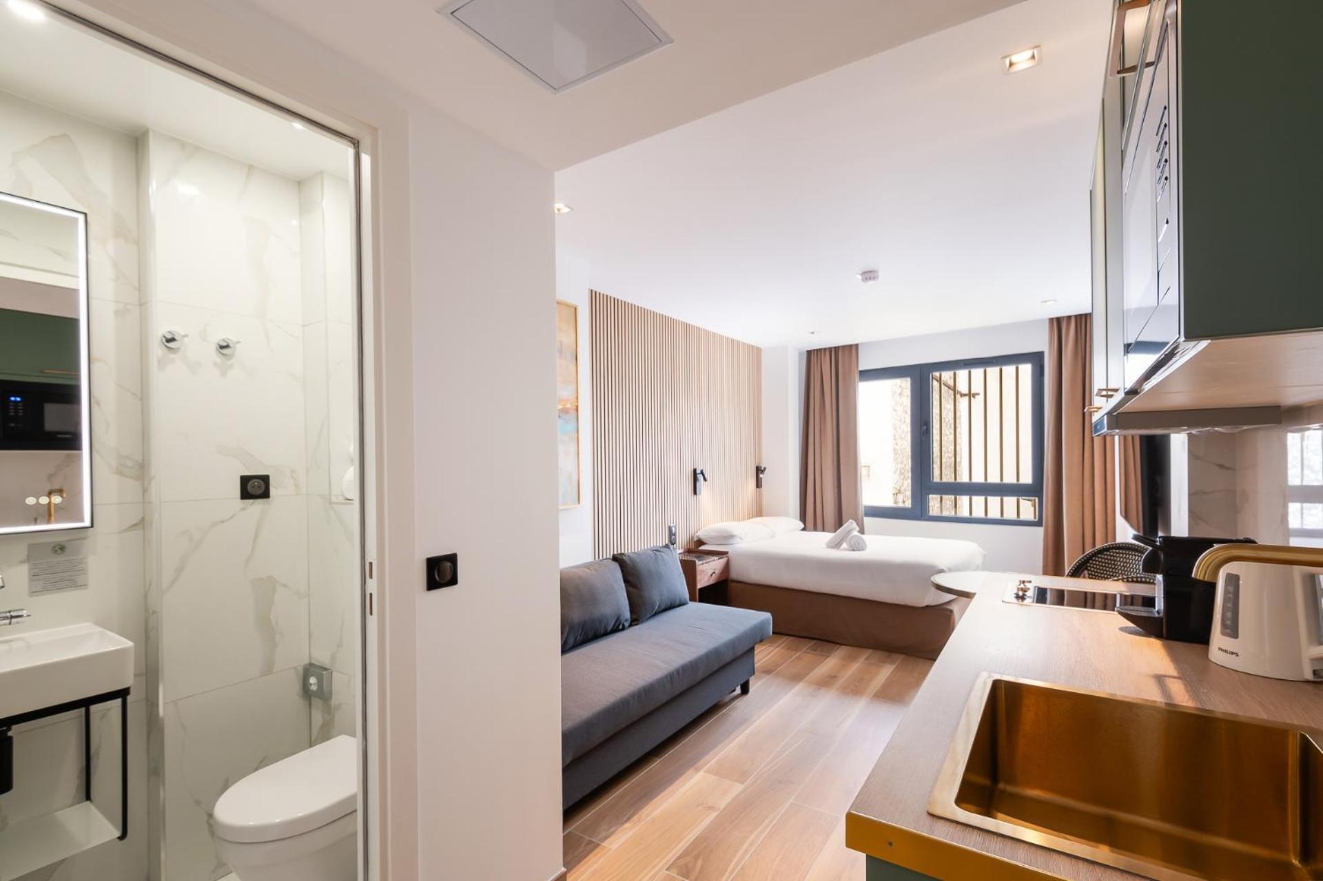 Les Suites Hcr Paris Exteriör bild
