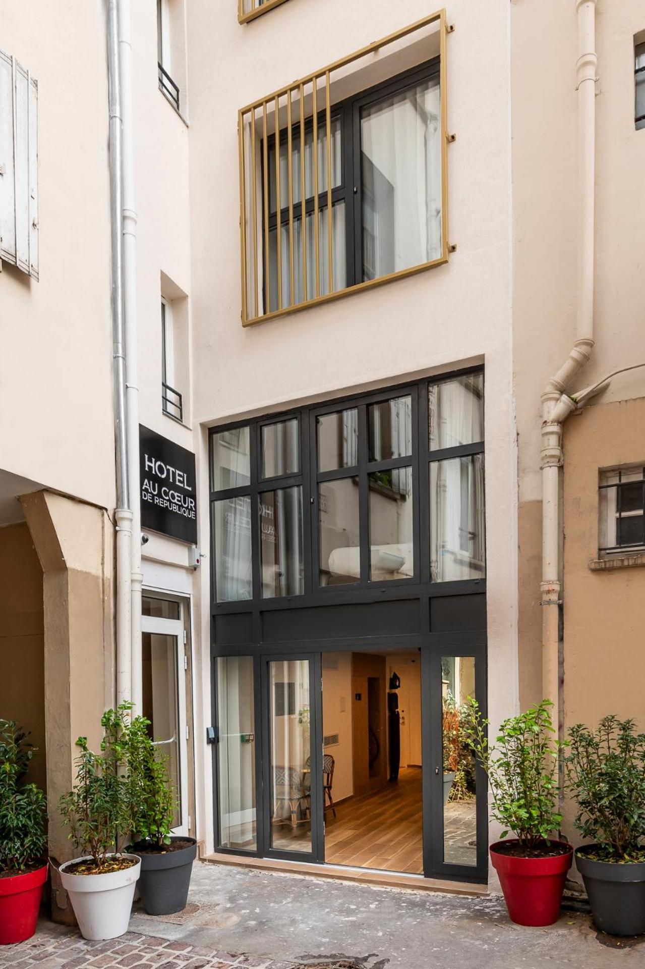 Les Suites Hcr Paris Exteriör bild
